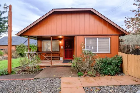 909 Curry Road Roseburg OR 97471
