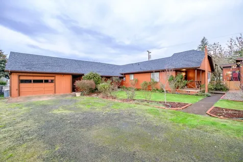 909 Curry Road Roseburg OR 97471