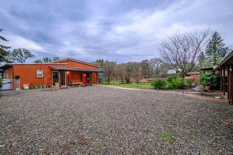 909 Curry Road Roseburg OR 97471