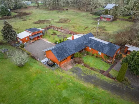 909 Curry Road Roseburg OR 97471