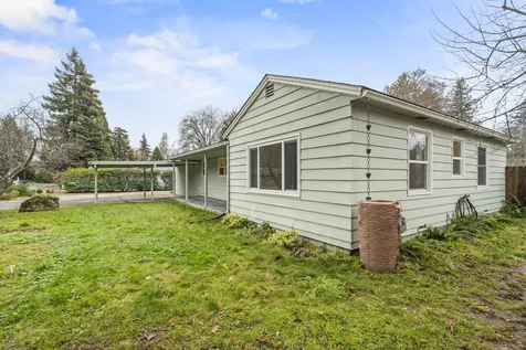 1314 SE Elm Lane Grants Pass OR 97526