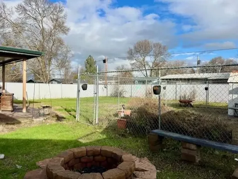 2524 Whittle Avenue Medford OR 97504