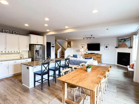20551 SE Cameron Avenue Bend OR 97702