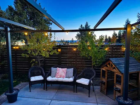 20551 SE Cameron Avenue Bend OR 97702