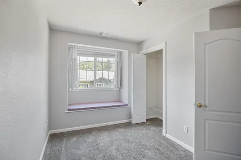 300 Woodville Way Rogue River OR 97537
