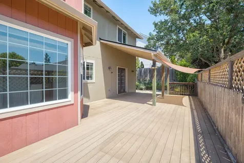 300 Woodville Way Rogue River OR 97537