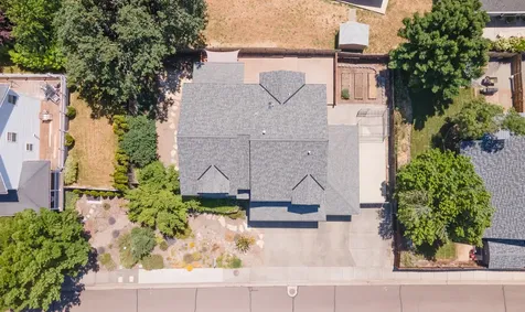 300 Woodville Way Rogue River OR 97537