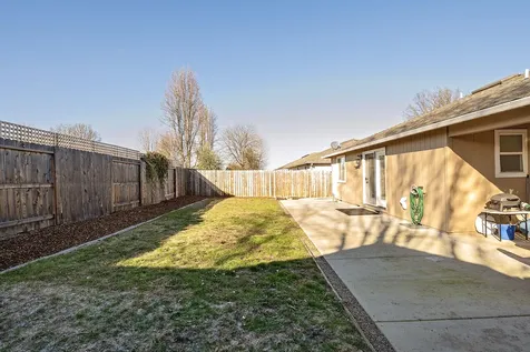 1346 Alex Way Medford OR 97501