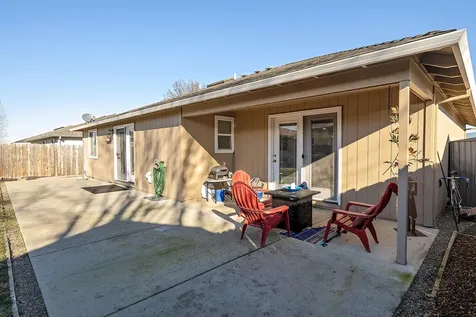 1346 Alex Way Medford OR 97501