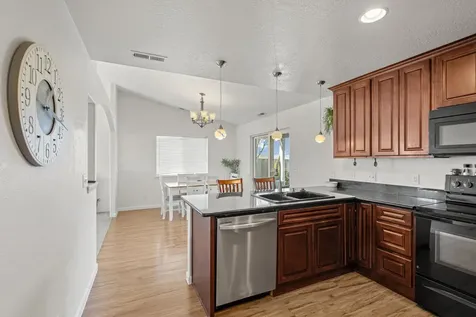 3913 Cole Drive White City OR 97503