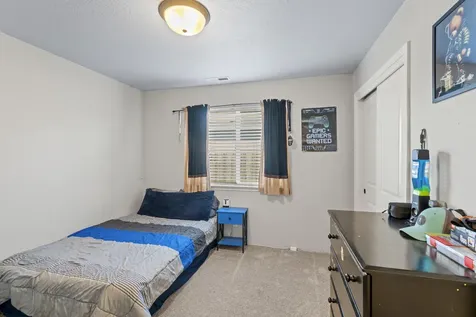 3913 Cole Drive White City OR 97503