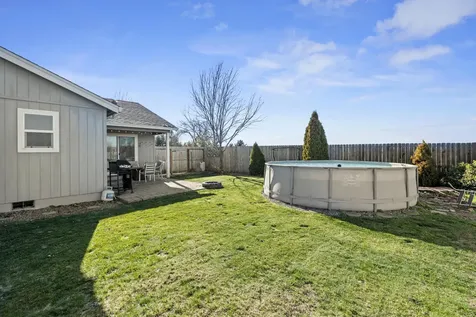 3913 Cole Drive White City OR 97503