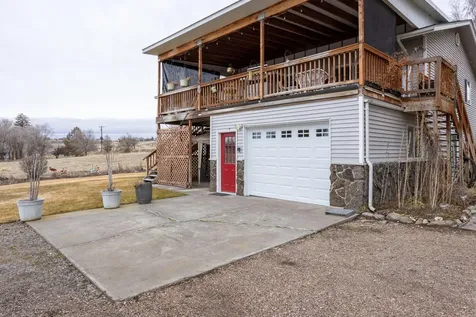 727 NE Loucks Road Madras OR 97741