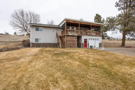 727 NE Loucks Road Madras OR 97741