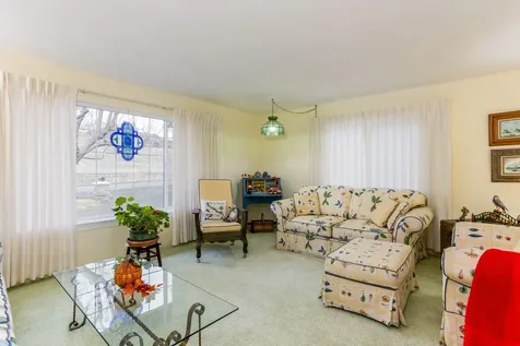 727 NE Loucks Road Madras OR 97741