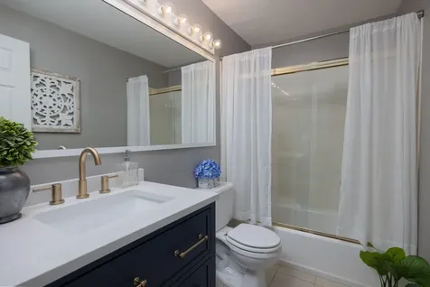 2498 SW Valleyview Drive Redmond OR 97756