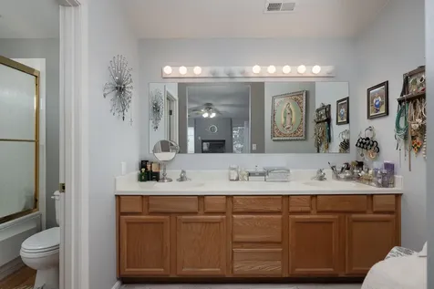 2498 SW Valleyview Drive Redmond OR 97756