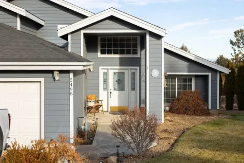 2498 SW Valleyview Drive Redmond OR 97756