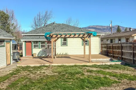 166 Ohio Street Ashland OR 97520