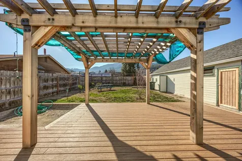 166 Ohio Street Ashland OR 97520