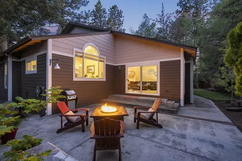 1974 NW Newport Hills Drive Bend OR 97703
