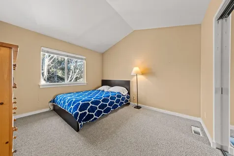 1974 NW Newport Hills Drive Bend OR 97703