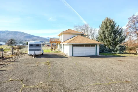 96 W Valley View Road Ashland OR 97520