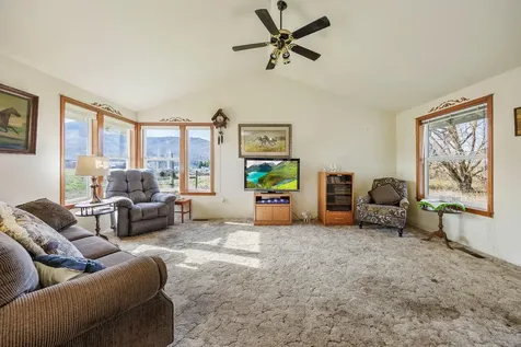 96 W Valley View Road Ashland OR 97520