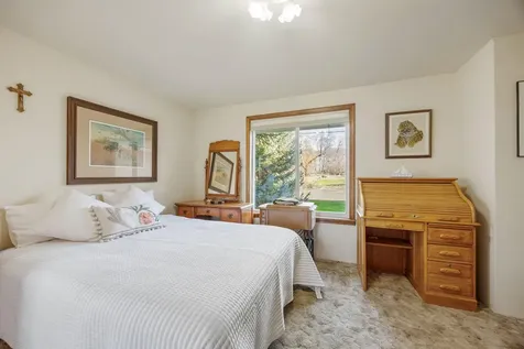 96 W Valley View Road Ashland OR 97520