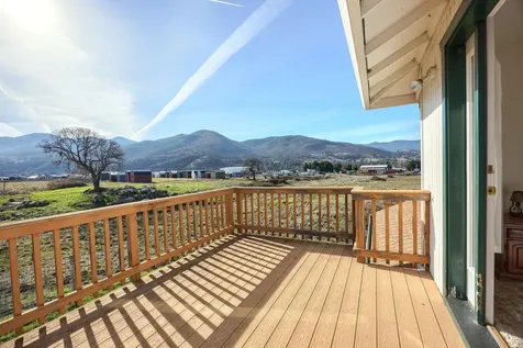 96 W Valley View Road Ashland OR 97520