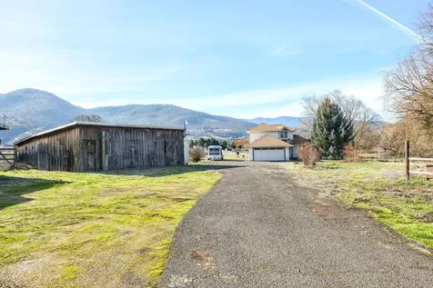 96 W Valley View Road Ashland OR 97520