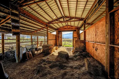 96 W Valley View Road Ashland OR 97520