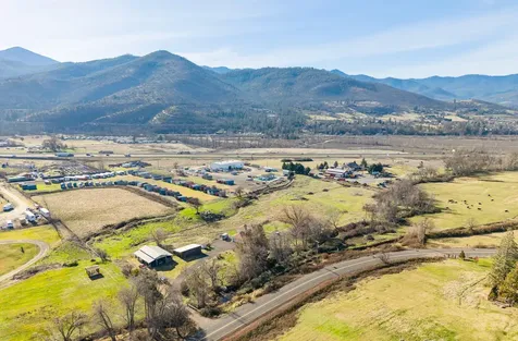 96 W Valley View Road Ashland OR 97520