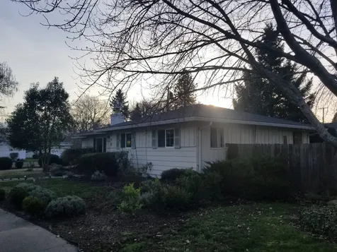 548 Eastwood Drive Medford OR 97504