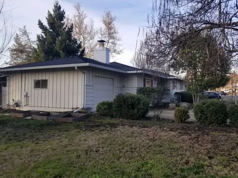 548 Eastwood Drive Medford OR 97504