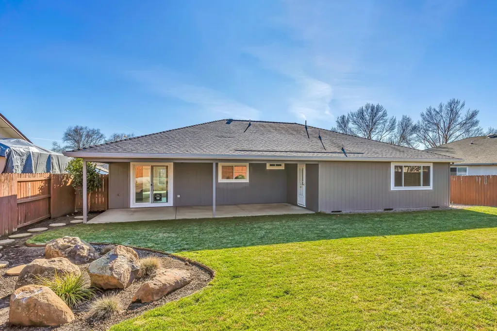 507 Westminster Drive Eagle Point OR 97524