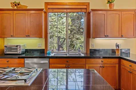 3010 NW Kenwood Court Bend OR 97703
