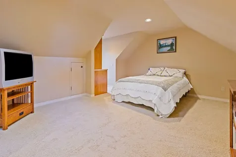 3010 NW Kenwood Court Bend OR 97703
