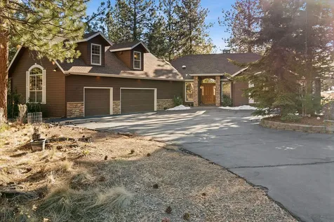 3010 NW Kenwood Court Bend OR 97703