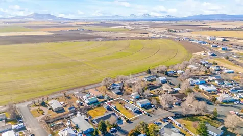 448 8th Street Metolius OR 97741