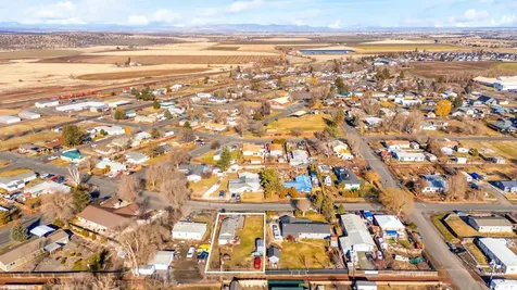 448 8th Street Metolius OR 97741