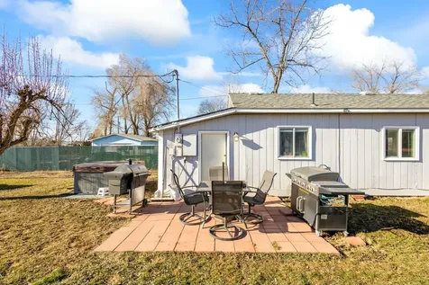 448 8th Street Metolius OR 97741