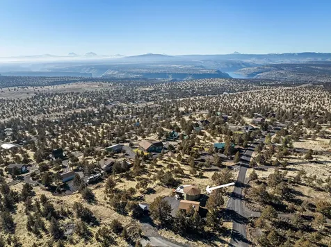 5525 SW Boulder Lane Culver OR 97734