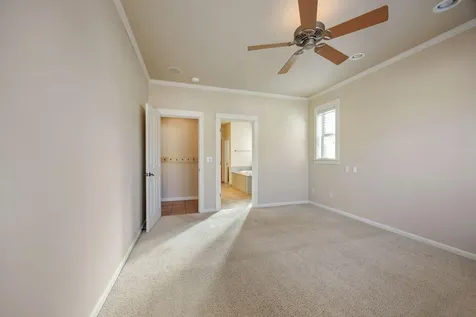 438 Briscoe Place Ashland OR 97520