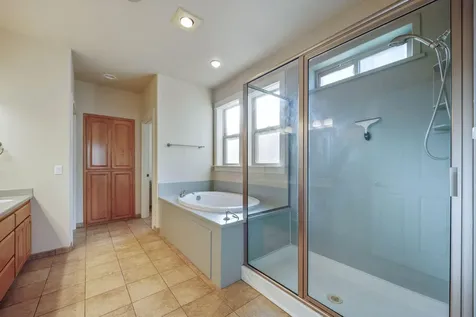 438 Briscoe Place Ashland OR 97520