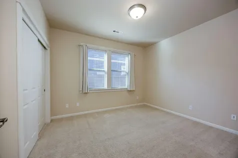 438 Briscoe Place Ashland OR 97520