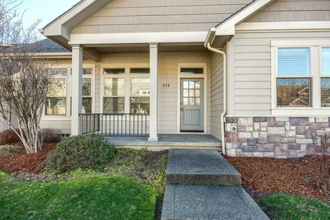 438 Briscoe Place Ashland OR 97520