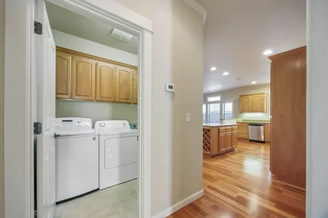 438 Briscoe Place Ashland OR 97520