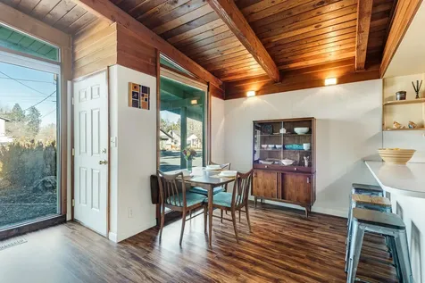 465 NE Dekalb Avenue Bend OR 97701