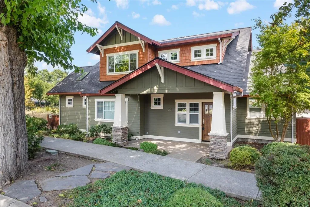 287 Otis Street Ashland OR 97520